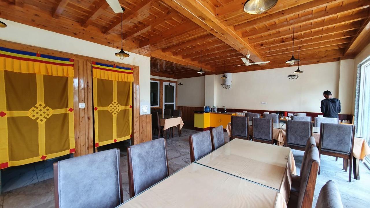 Nomadic Inn Dharamshala Exteriör bild
